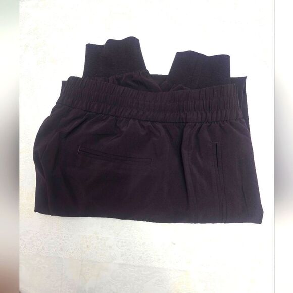 Banana Republic Mid- Rise Classic Jogger NWT - Picture 5 of 6